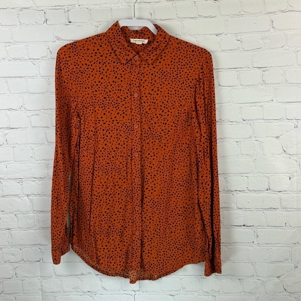 Beach Lunch Lounge Long Sleeve Button Up Shirt Blouse Orange Cheetah Print MED
